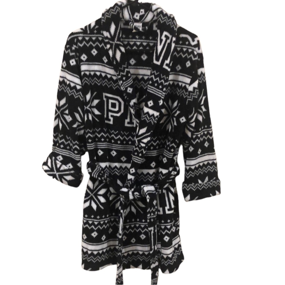 PINK Victoria’s Secret Black Fleece bathrobe